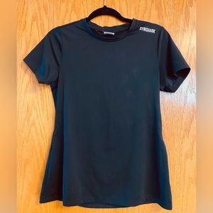 Black Gymshark workout tee